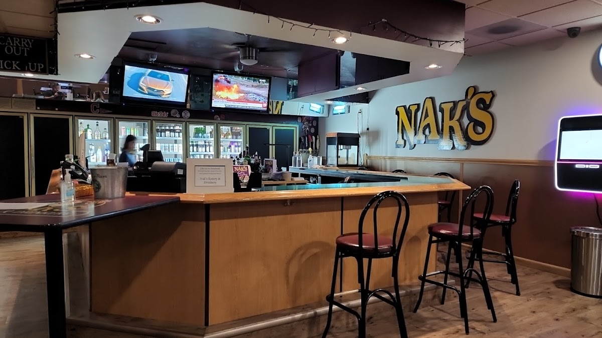 Nak's Eatery & Drinkery - Photo 2