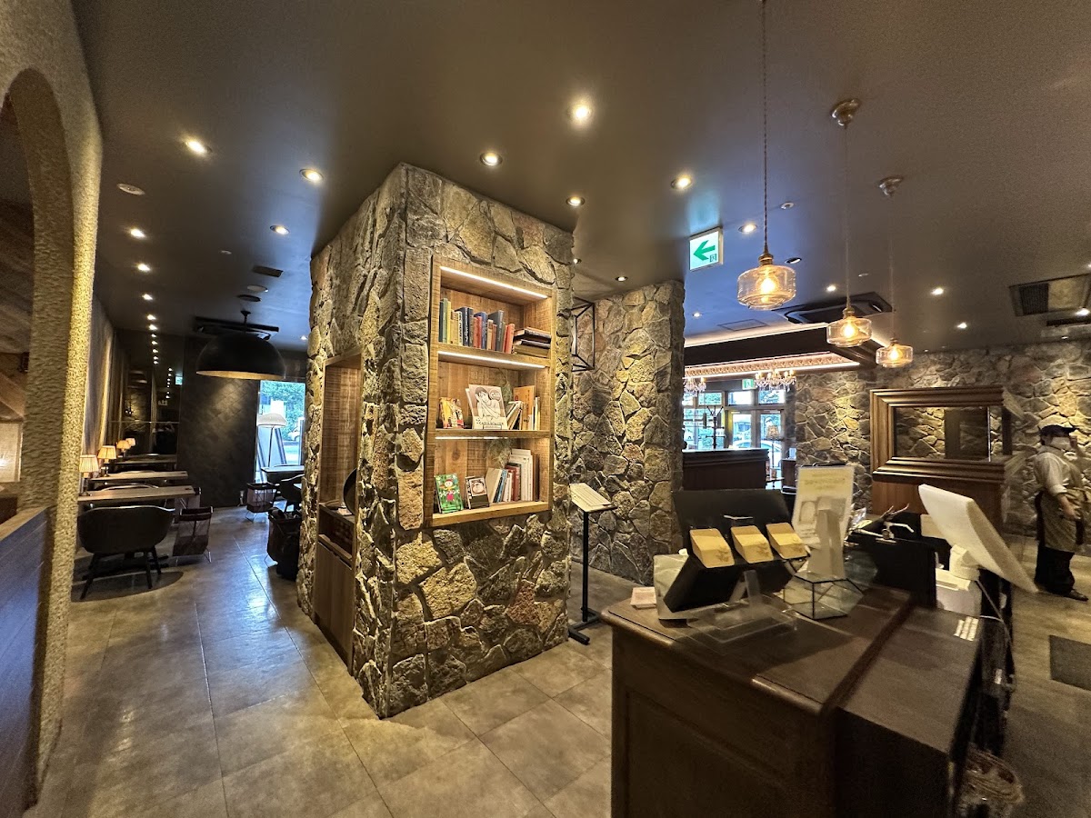 DOUTOR Coffee Farm Shin-Yokohama - Photo 2