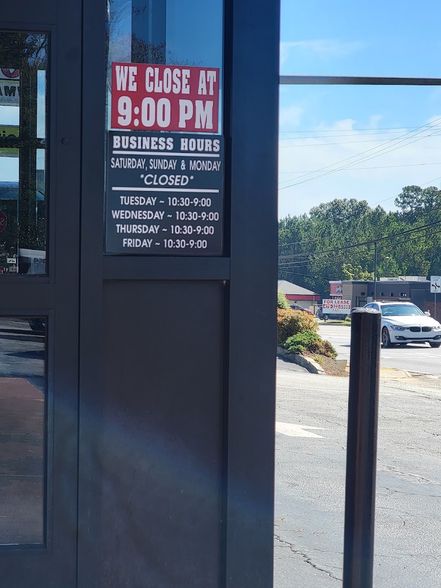 Bell's Drive-In Restaurant - Photo 3