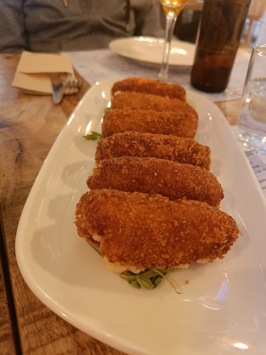 RESTAURANTE LACAL - Photo 6