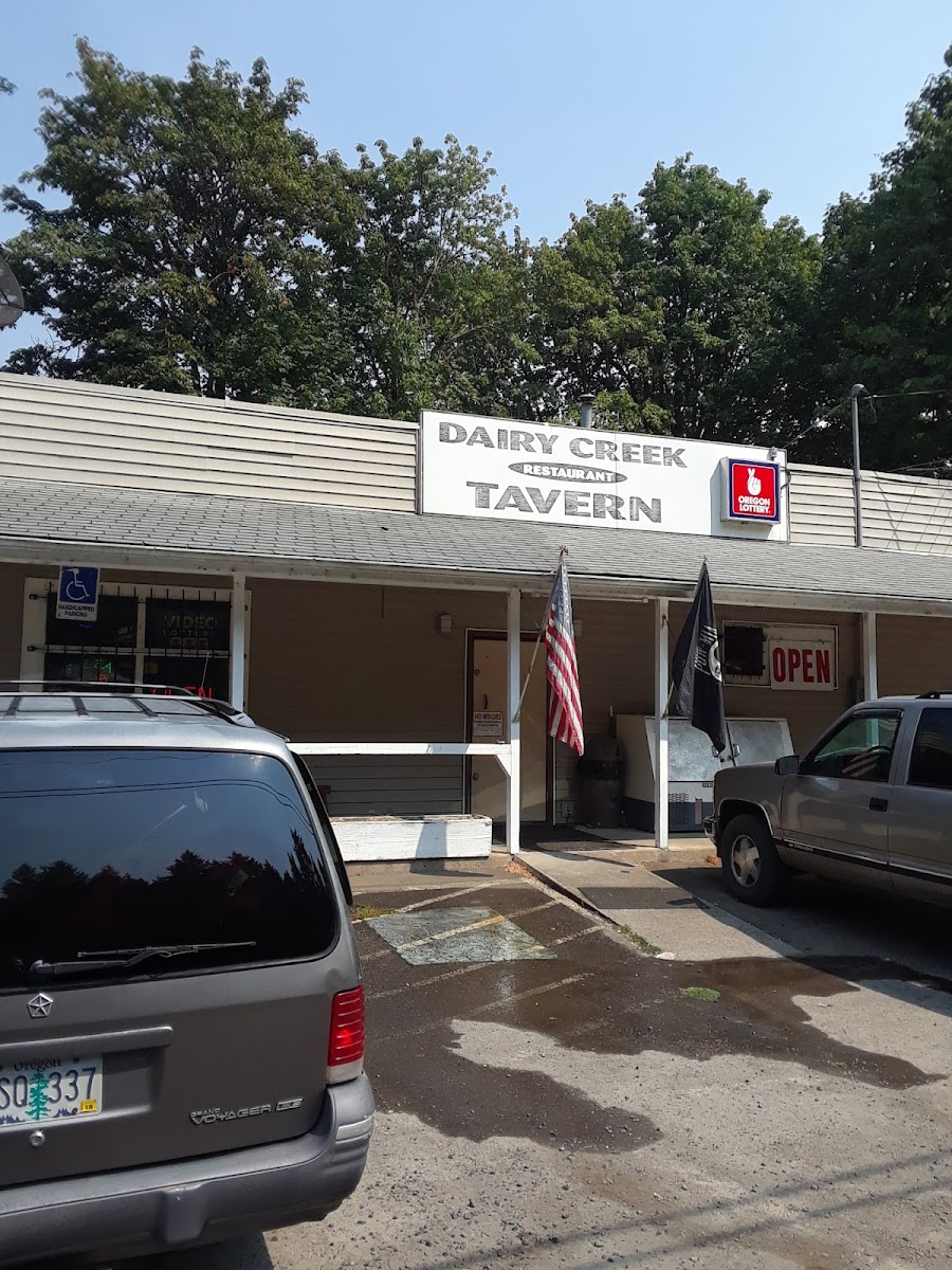 Dairy Creek Tavern - Photo 7