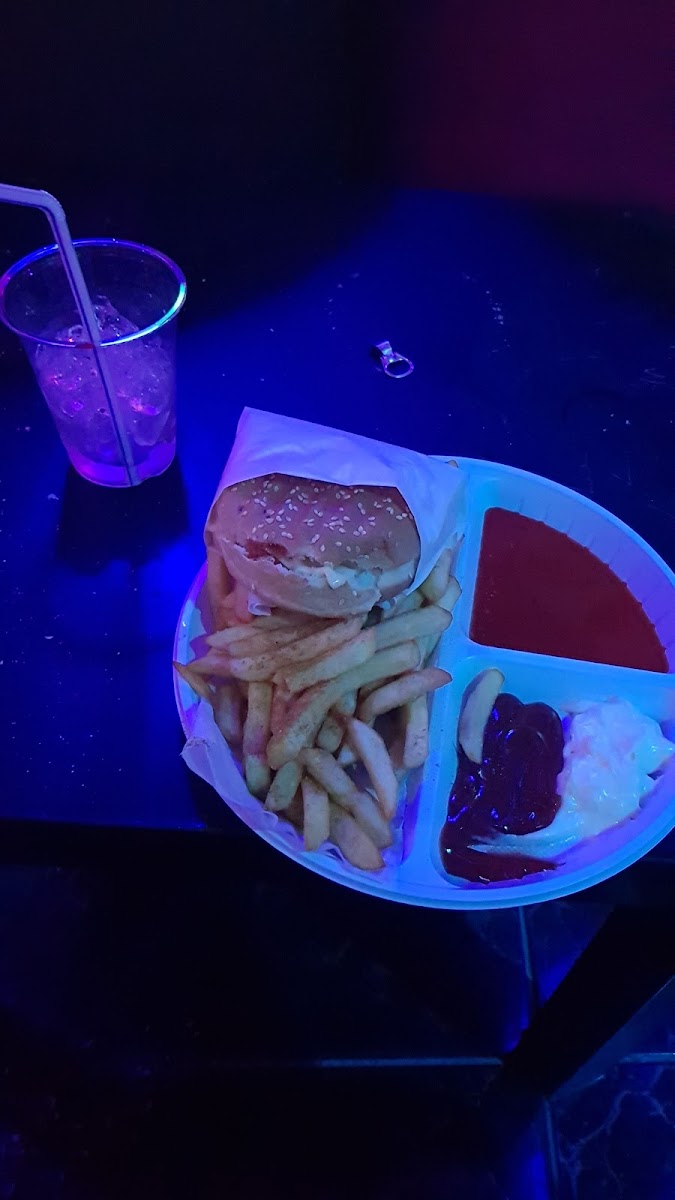 Black Pink Lounge - Photo 8