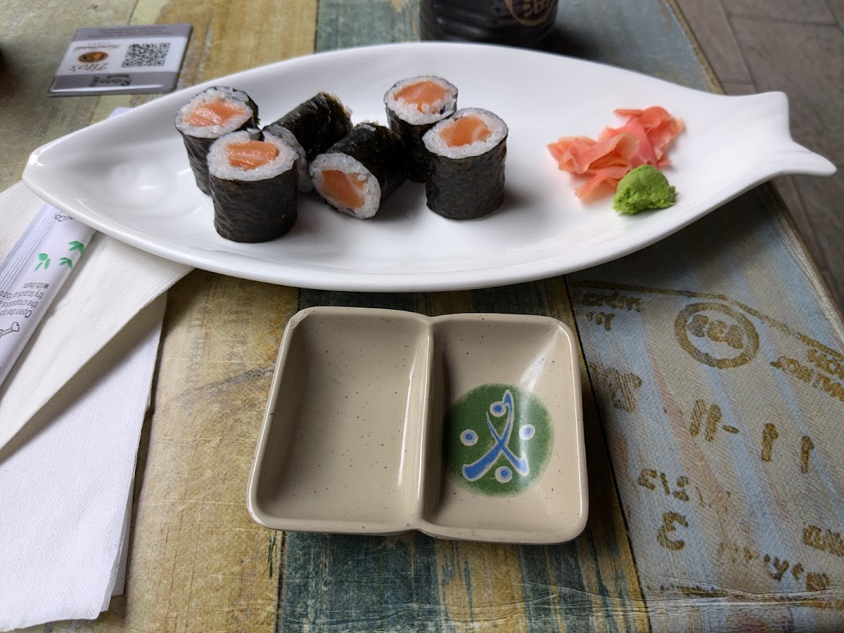 Rakuten Bar and Grill - Photo 6