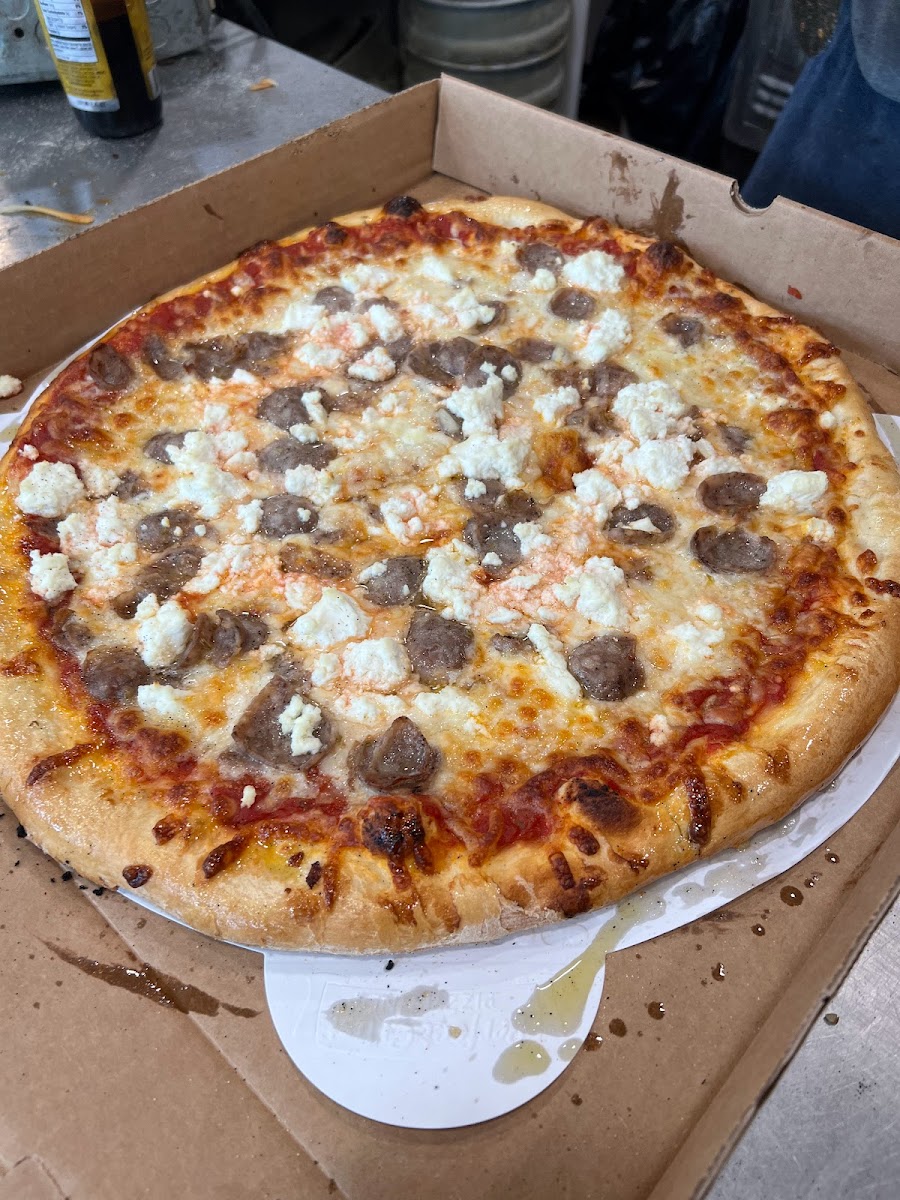 Papa Tirozzi Bakery & Pizza - Photo 3
