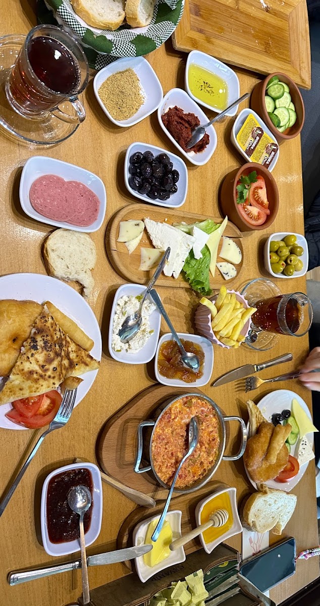 Cevahir Cafe Restoran - Photo 3