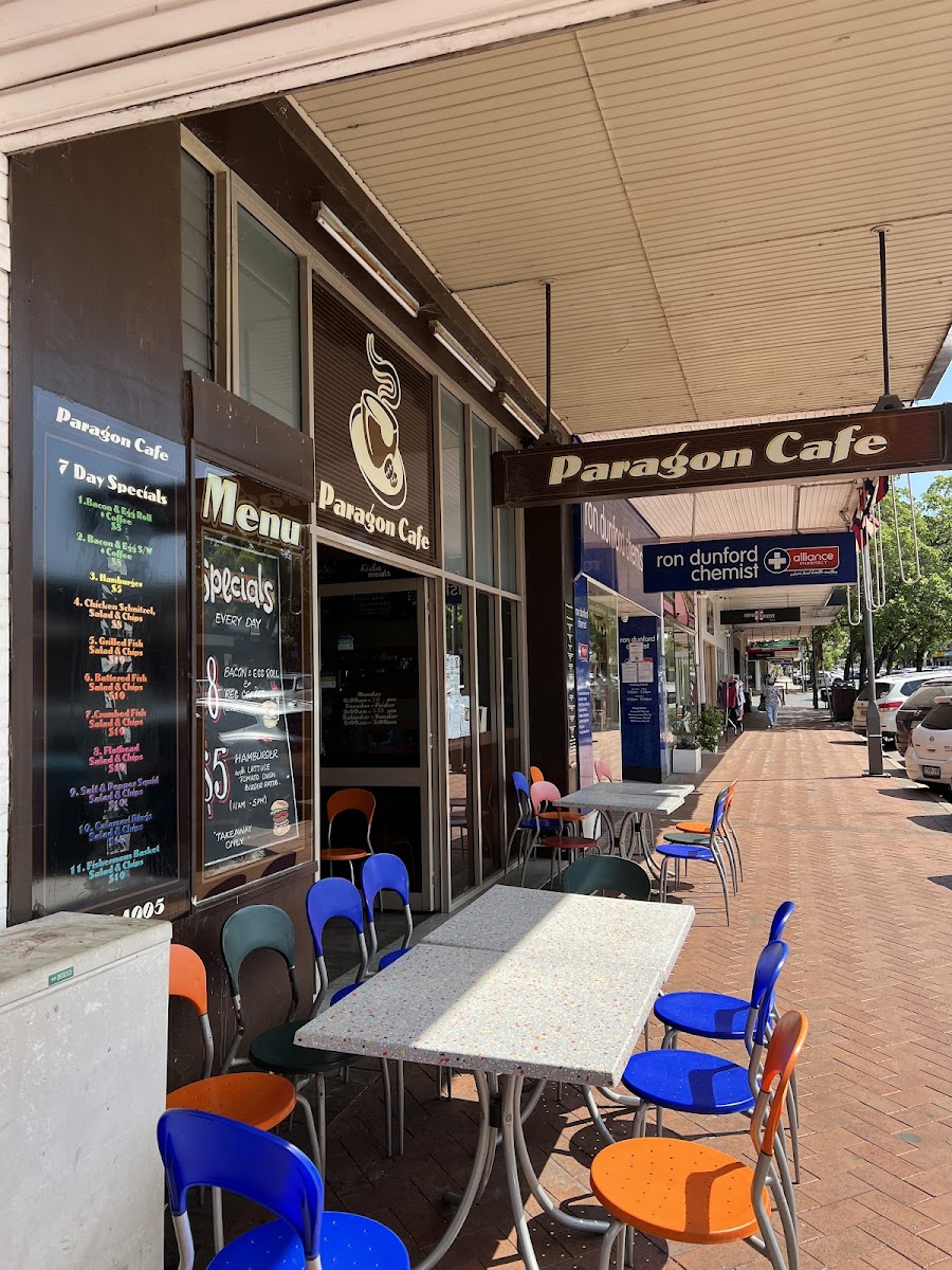 Paragon Cafe Parkes - Photo 4