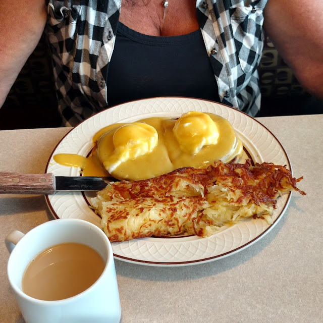 Eggs Benedict