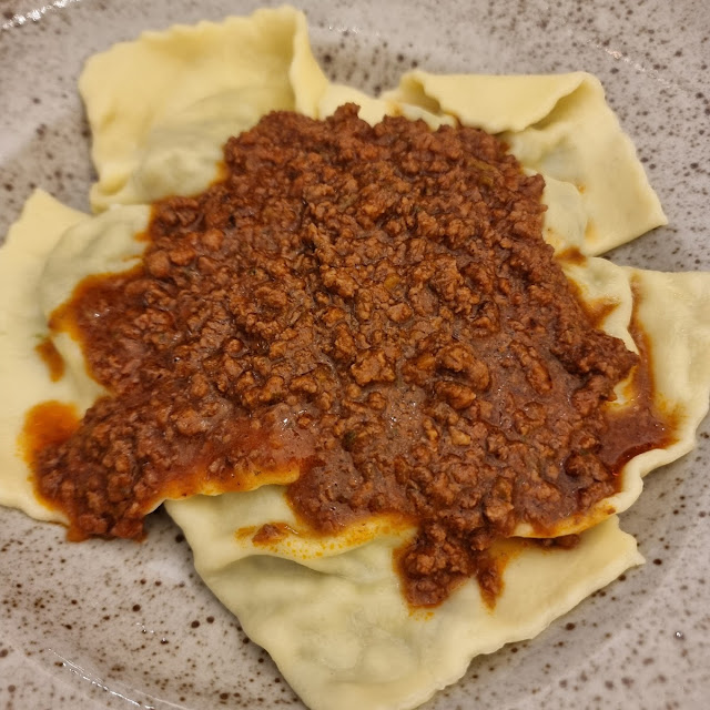 Tortelli Di Ricotta E Bietole Al Ragu Di Chianina