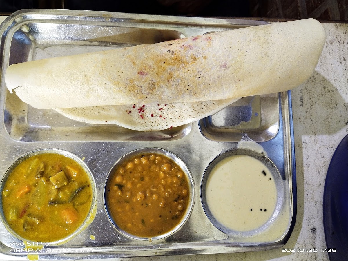 Hotel Ruchi - Photo 1