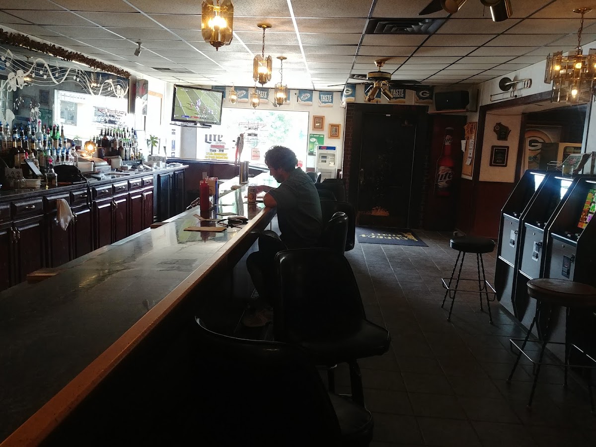 Bourbon Street Bar - Photo 2