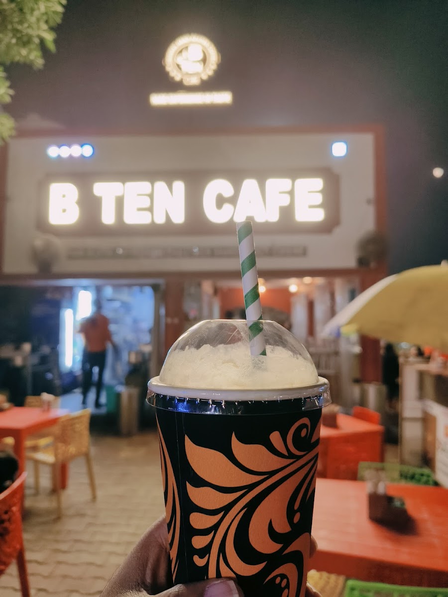 B Ten Cafe sector 7 - Photo 6