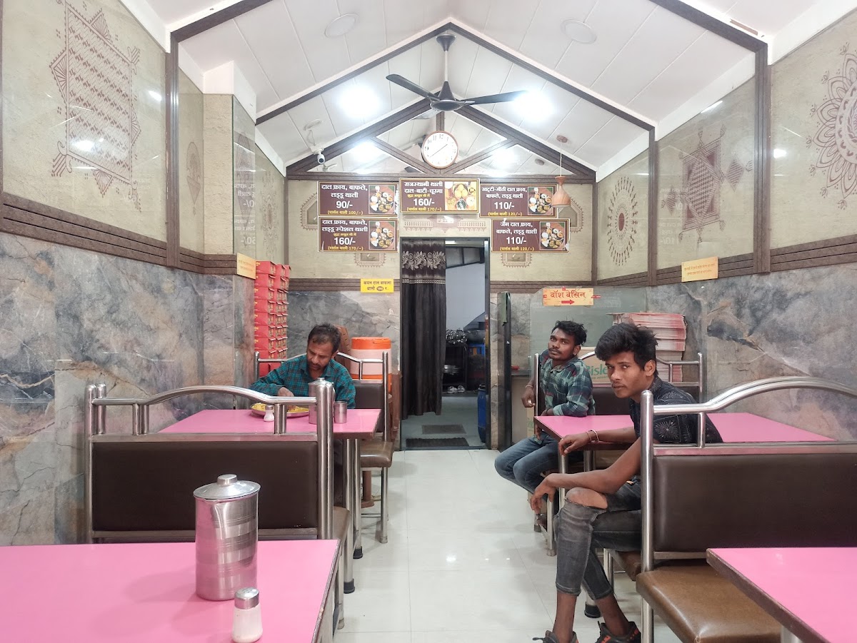 Bhartiya Bhojnalay - Photo 3