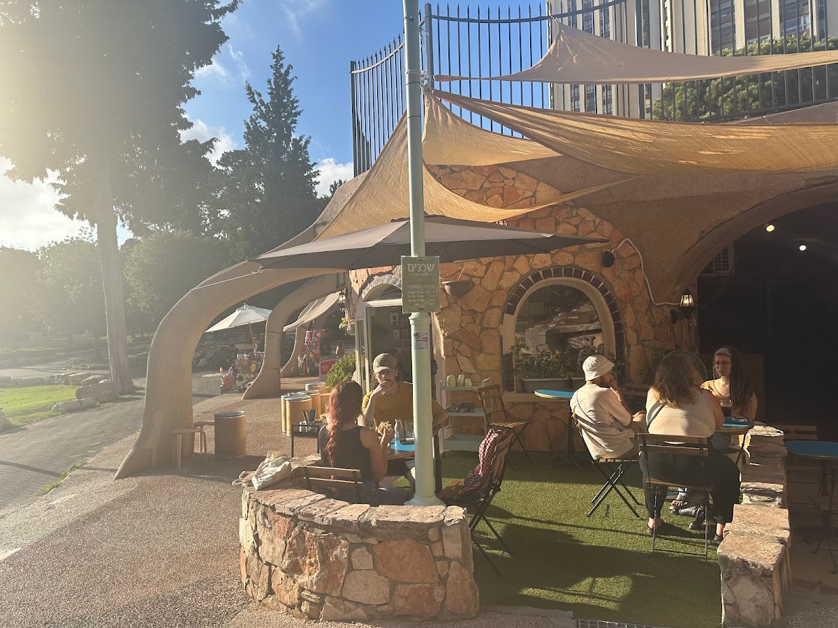 קפה שכנים - Cafe Shchenim - Photo 3