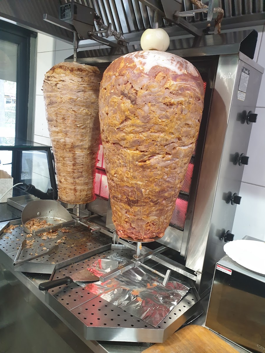 MERKEZ Restaurant - Photo 2