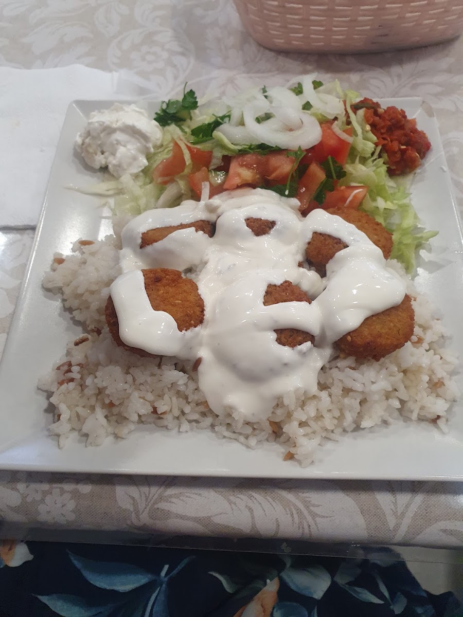 MERKEZ Restaurant - Photo 7