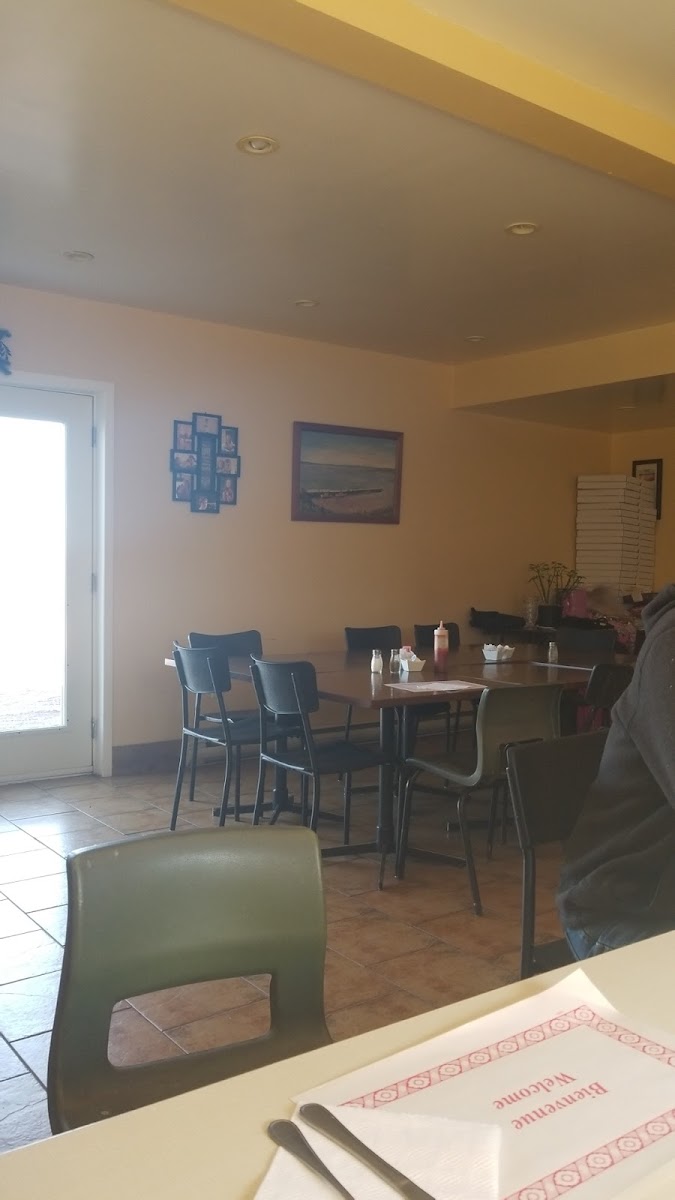 Bayview Restaurant (Margie's) - Photo 2