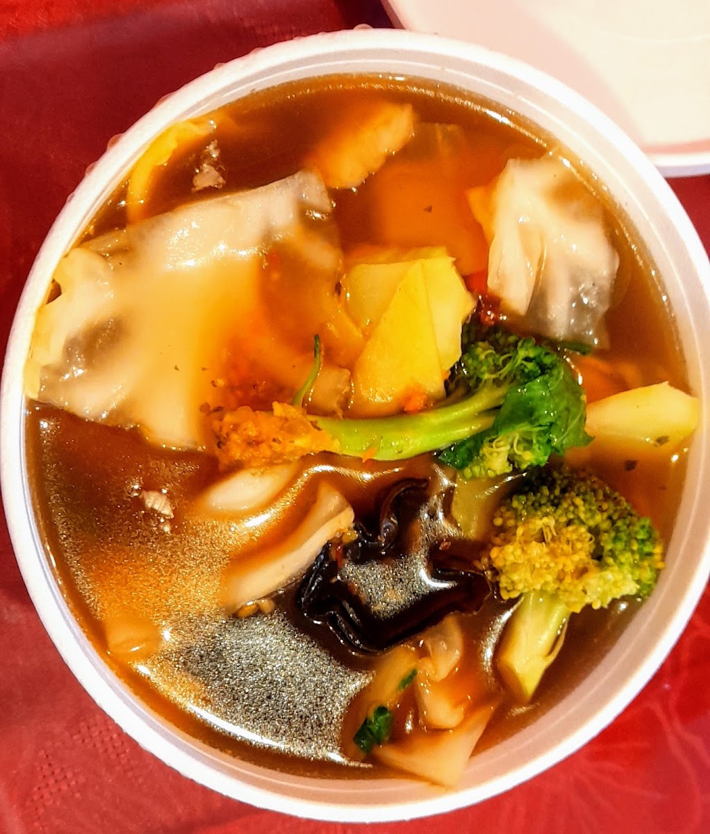 Eat Time Chinese Restaurant - Photo 3