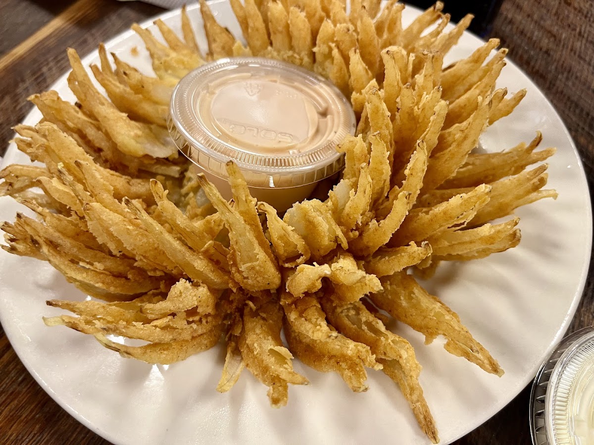 Mayflower Seafood Restaurant - Photo 9