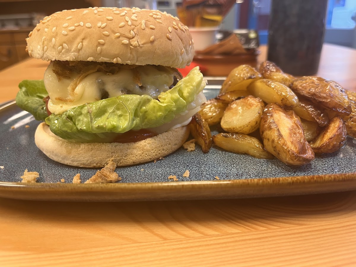 HEAVENLY CAFE - Photo 6