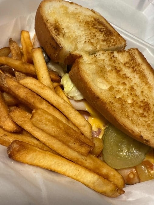 Argonne Café - Photo 2