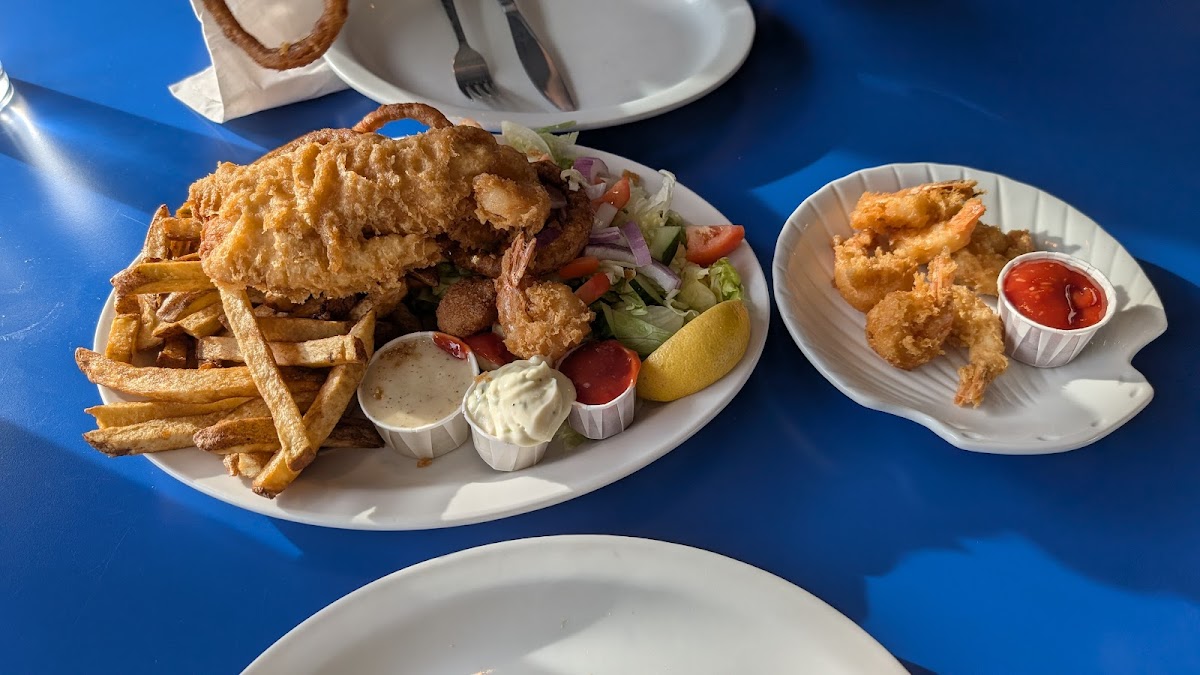 Captain George's Fish & Chips Cornwall - Photo 1