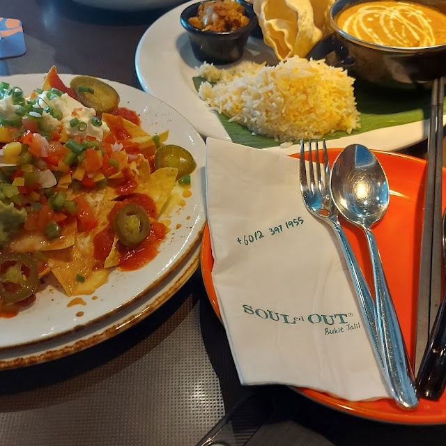 Cheese Nachos