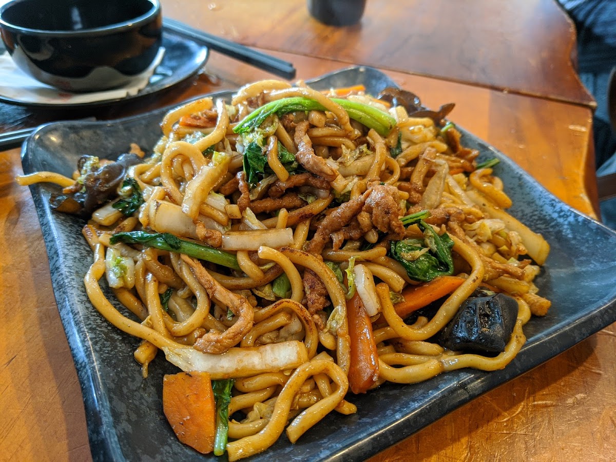 Ramen & Dumpling House - Mt Waverley 香辣小菜馆 - Photo 7