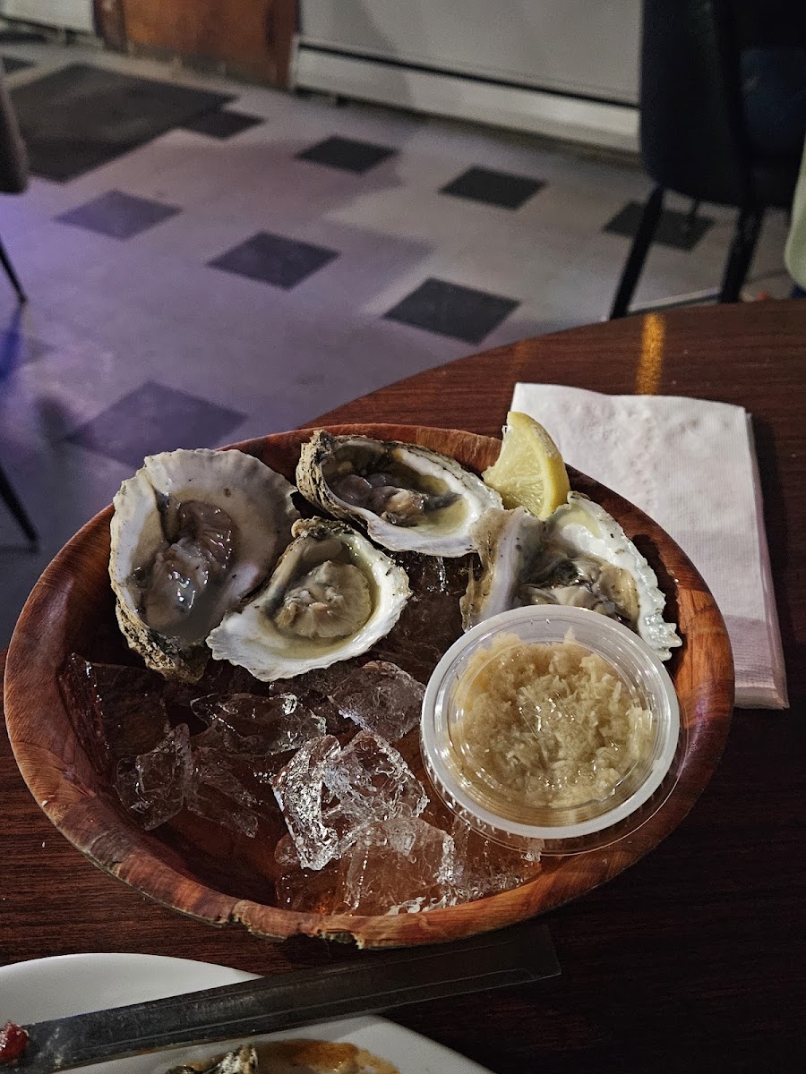 Stone Creek Bar & Grill - Photo 9