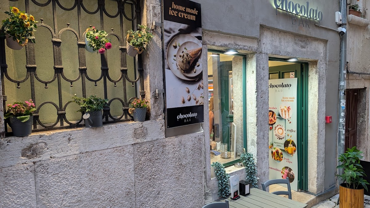 Caffe Bar Chocolato - Photo 1