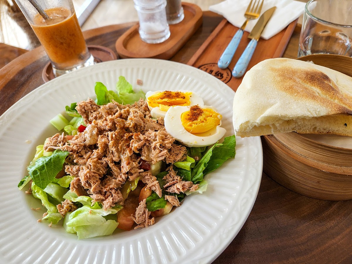 ANDE BALANGAN B'fast-Lunch-Dinner - Photo 9