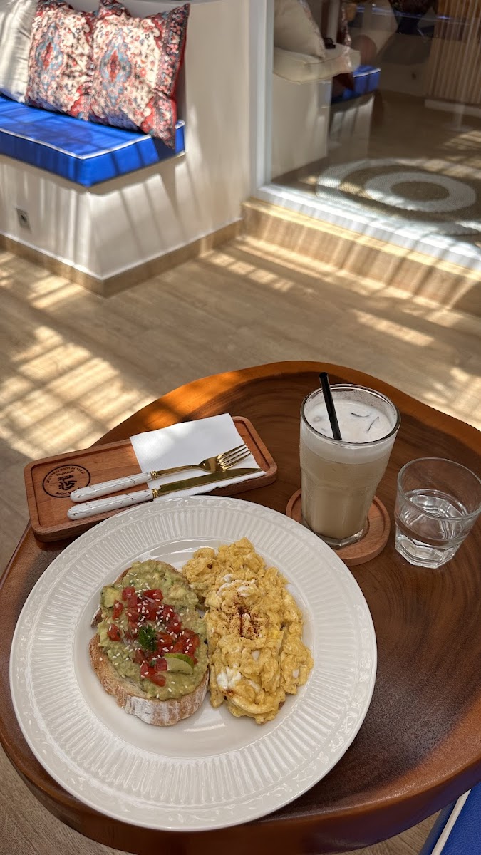 ANDE BALANGAN B'fast-Lunch-Dinner - Photo 6