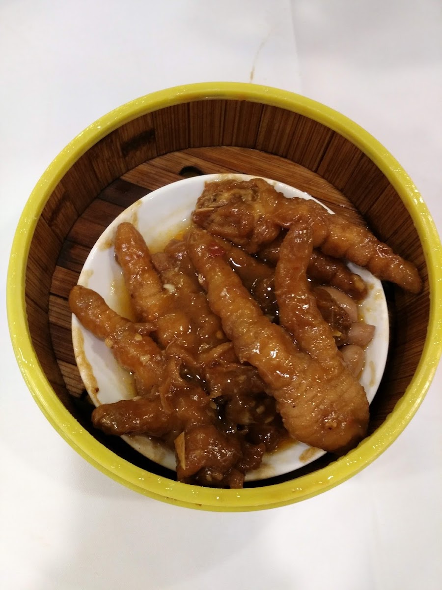 Guangzhou Restaurant - Photo 7