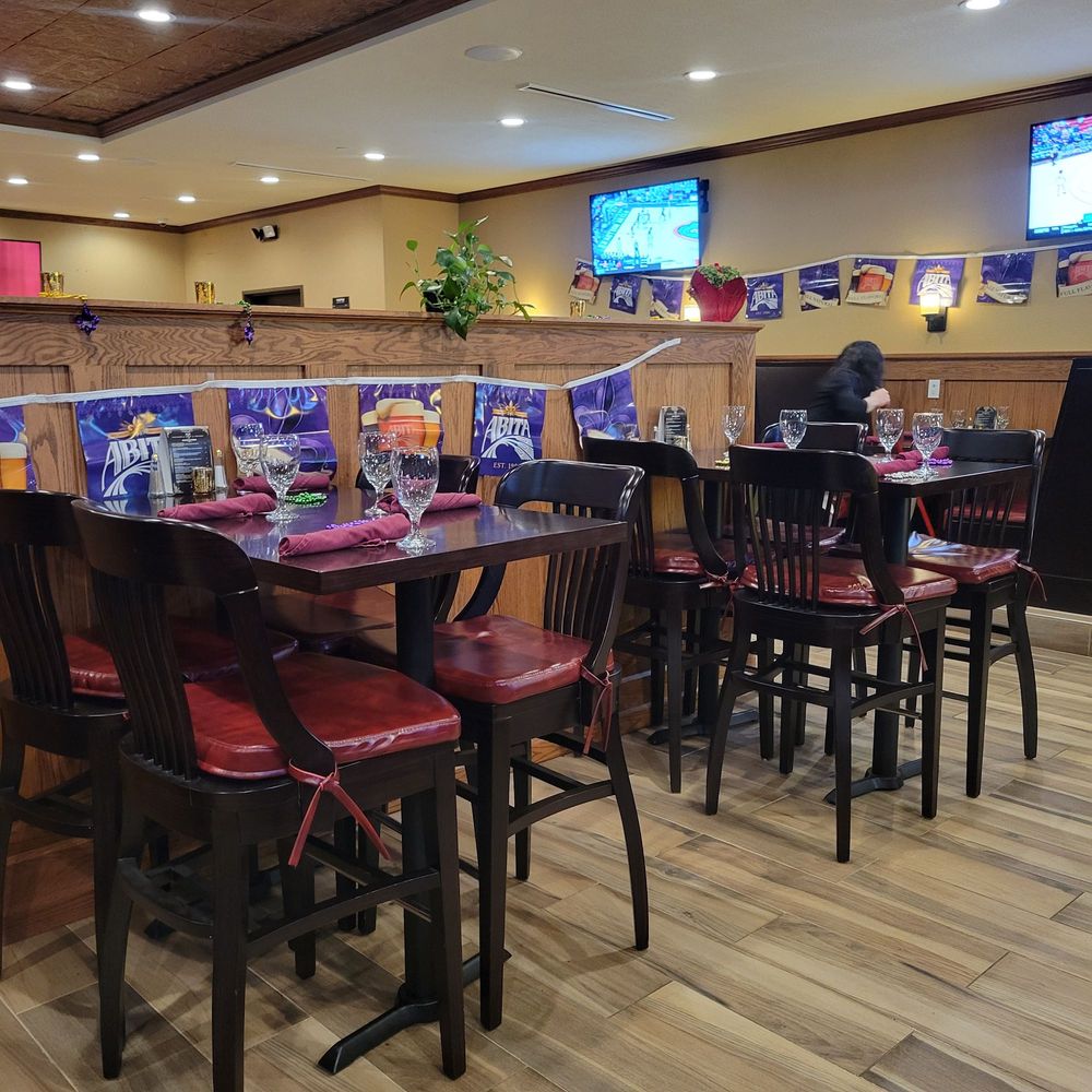 Magnolia bar and Grill - Photo 4