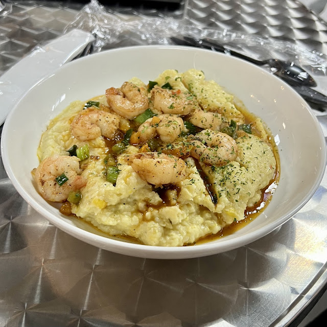 New Orleans Classic Shrimp and Grits