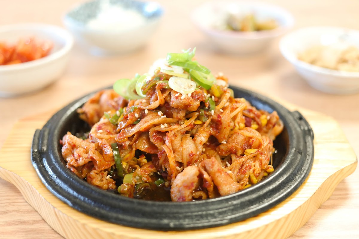 Jomaru Korean Restaurant (조마루 감자탕) - Photo 2
