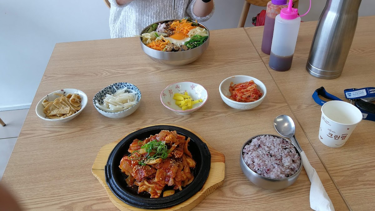 Jomaru Korean Restaurant (조마루 감자탕) - Photo 7