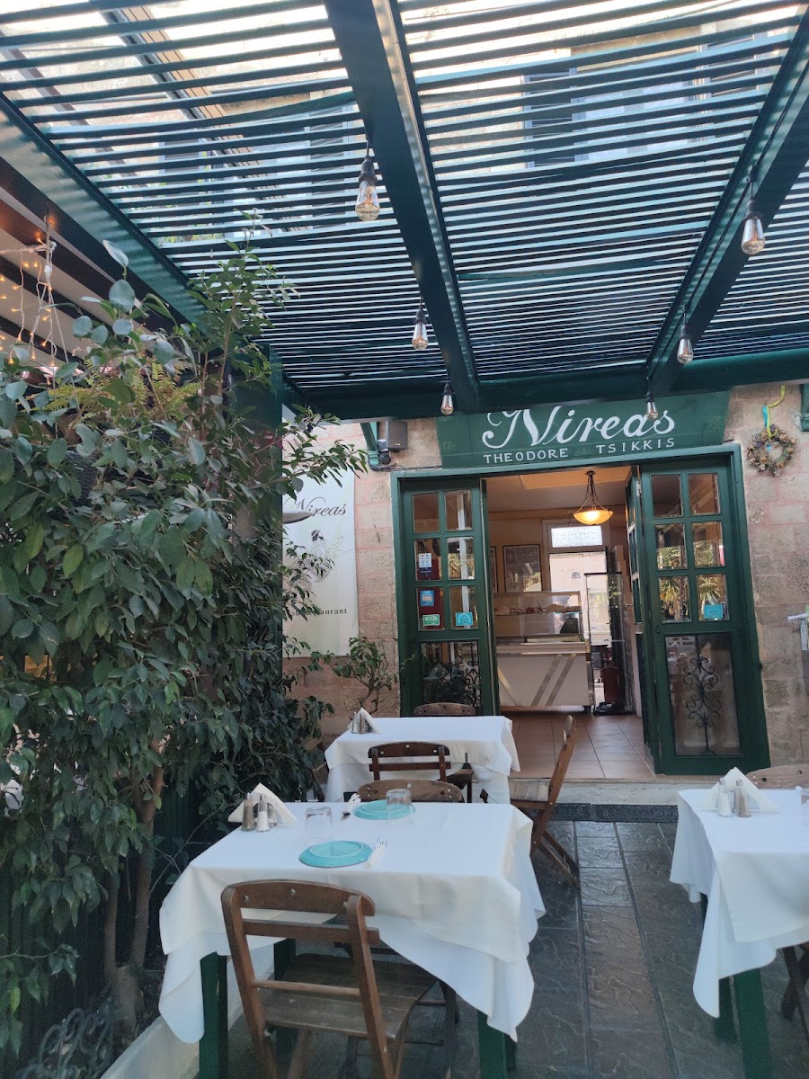 Nireas Restaurant - Photo 5