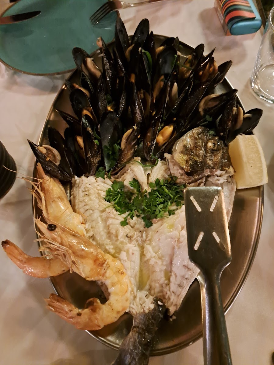 Nireas Restaurant - Photo 6