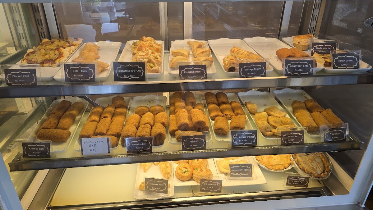 Crossroads Cafe and Restaurant - Photo 3