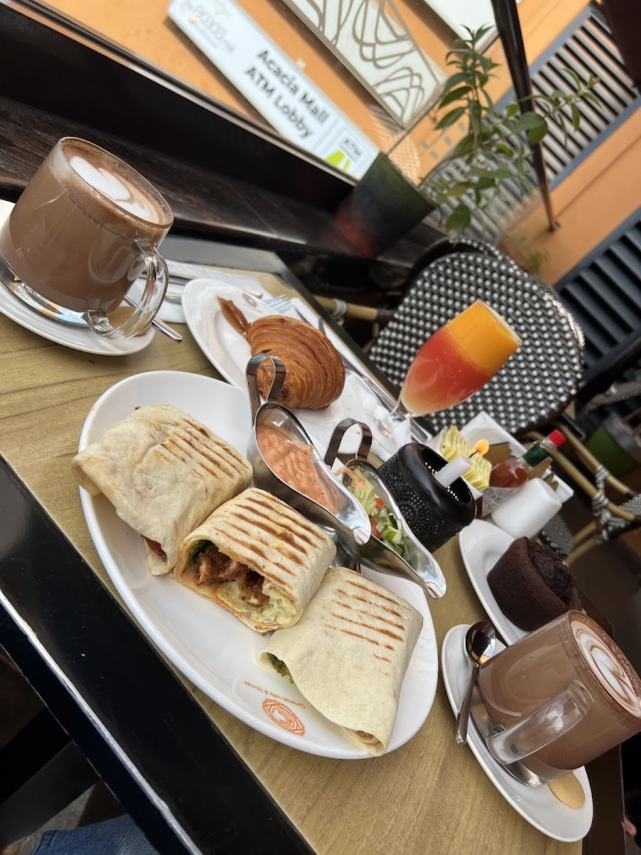 Caramel Cafe & Lounge Acacia - Photo 8