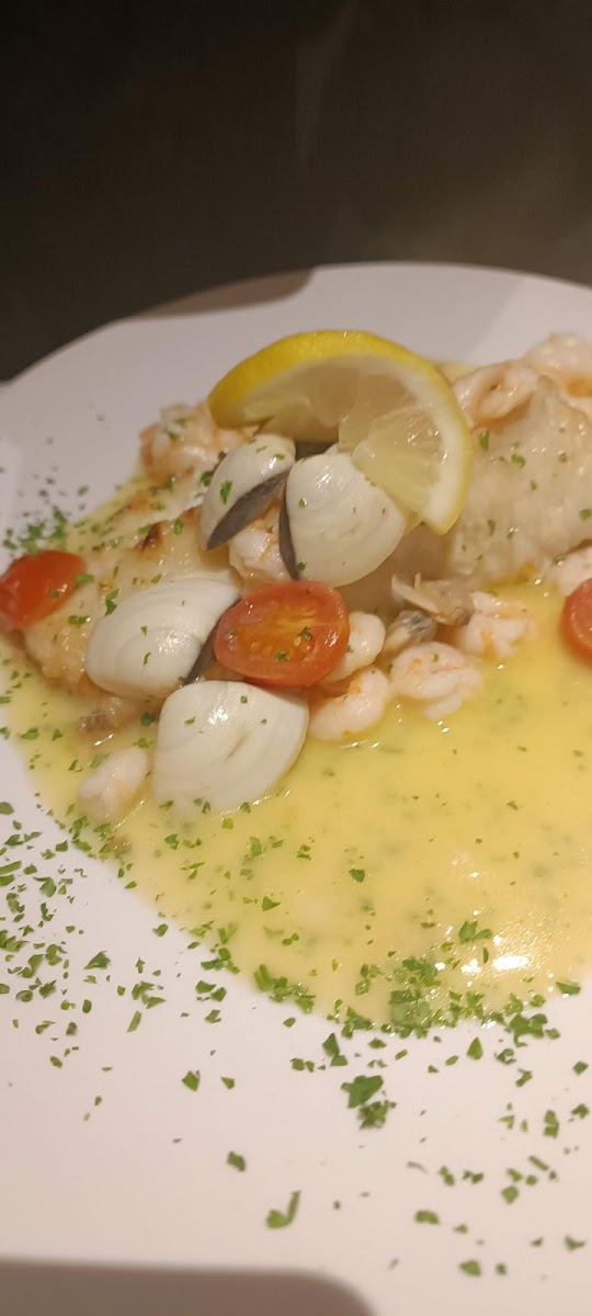 La Familia Restaurant - Photo 5