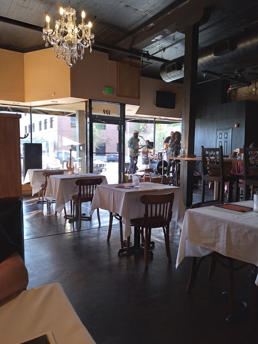 Bistro on 19