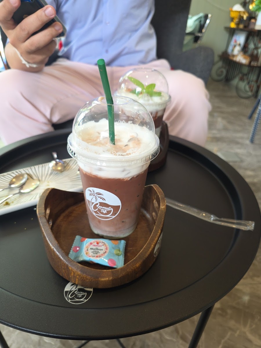 Coconut Cafe - Photo 8