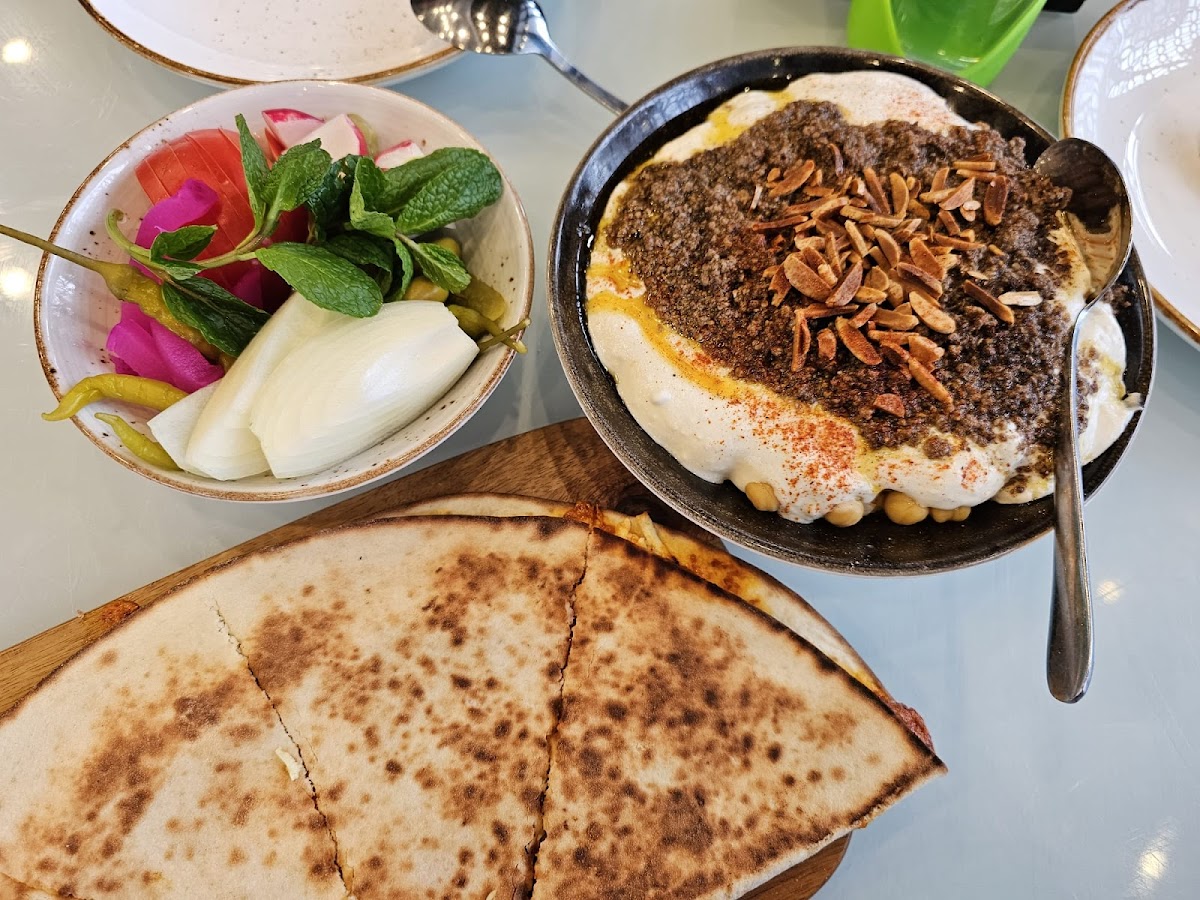 Zeit with Zaytoon - Photo 5
