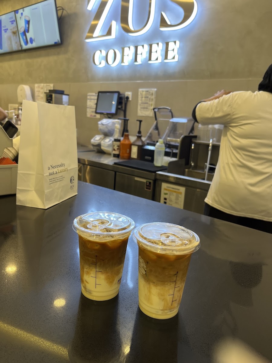 ZUS Coffee - SkyAvenue - Photo 6