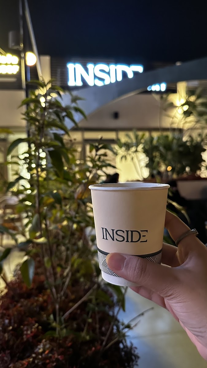Inside café - Photo 6