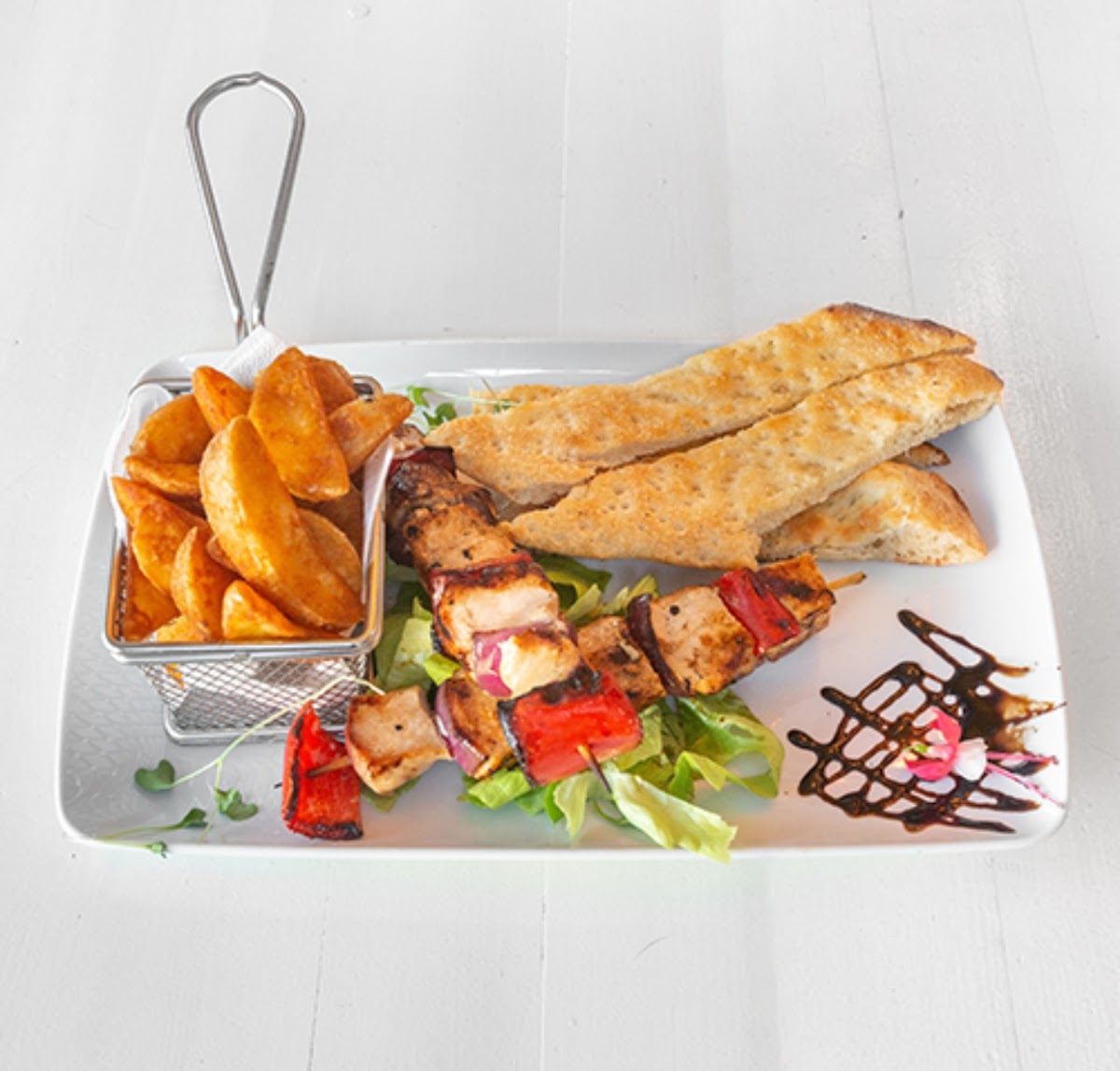 REFRESH RESTAURANT & PIZZA - Photo 8