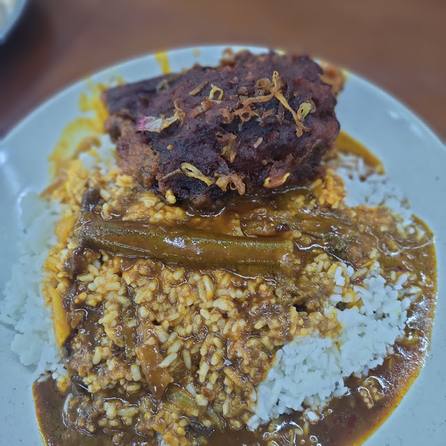 Nasi Kandar Ayam Bawang
