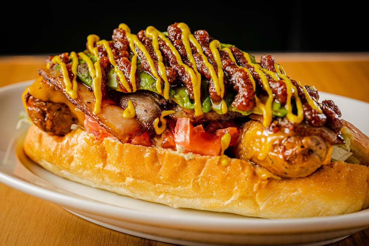 SKOOKUM HOTDOG DINER - Photo 2