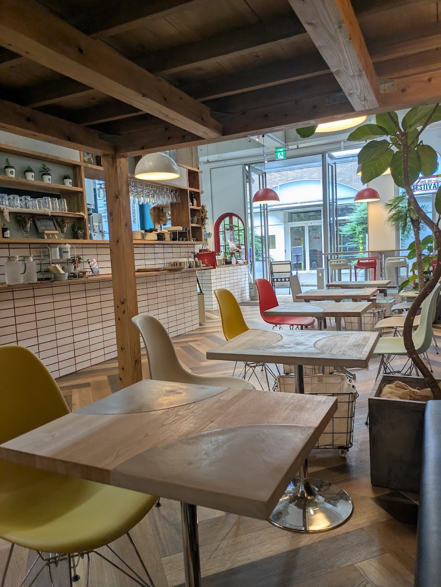 いちごや cafe TANNAL 福岡大名店